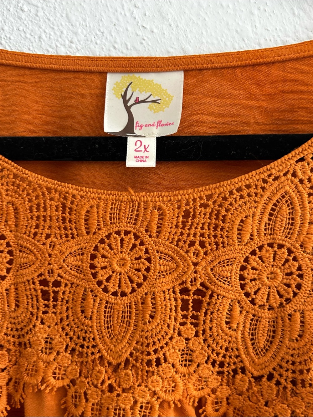 fig and flower Crochet Yoke Peasant Tunic - Picture 4 of 5
